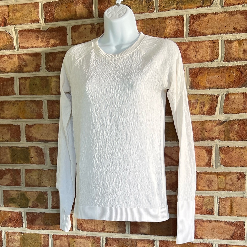 Lululemon Athletica white heavier Long Sleeve Crew Neck athletic top. 8-10